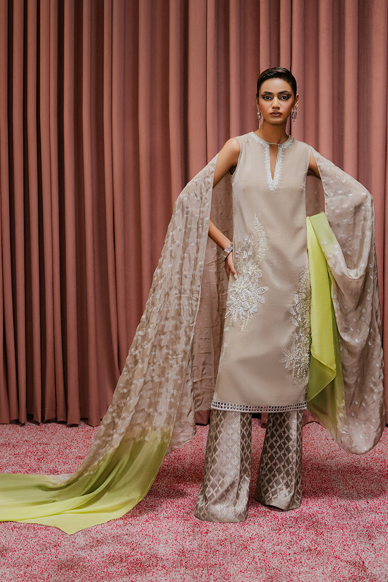 Haute Form | Rose Winter Plush | Succulent XS Off White Velvet