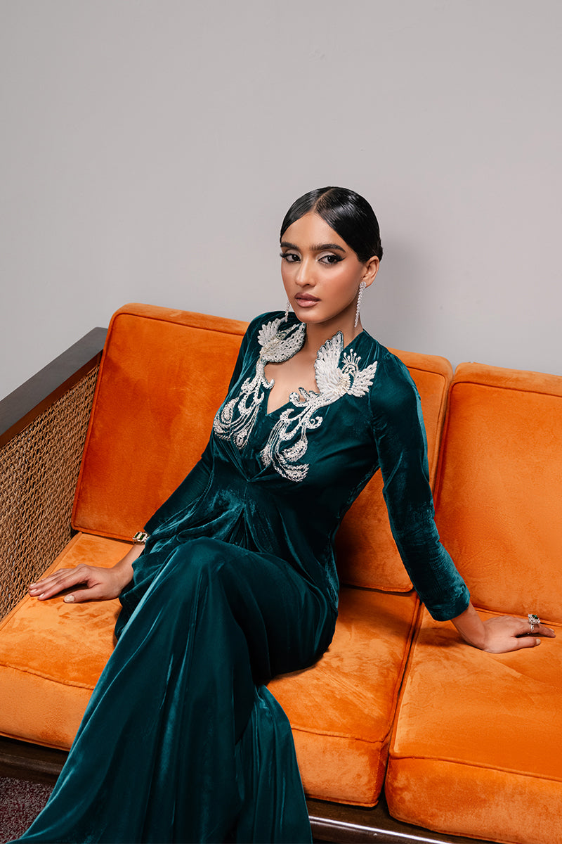 Haute Form | Rose Winter Plush | Emerald Escape XL Bottle Green Velvet