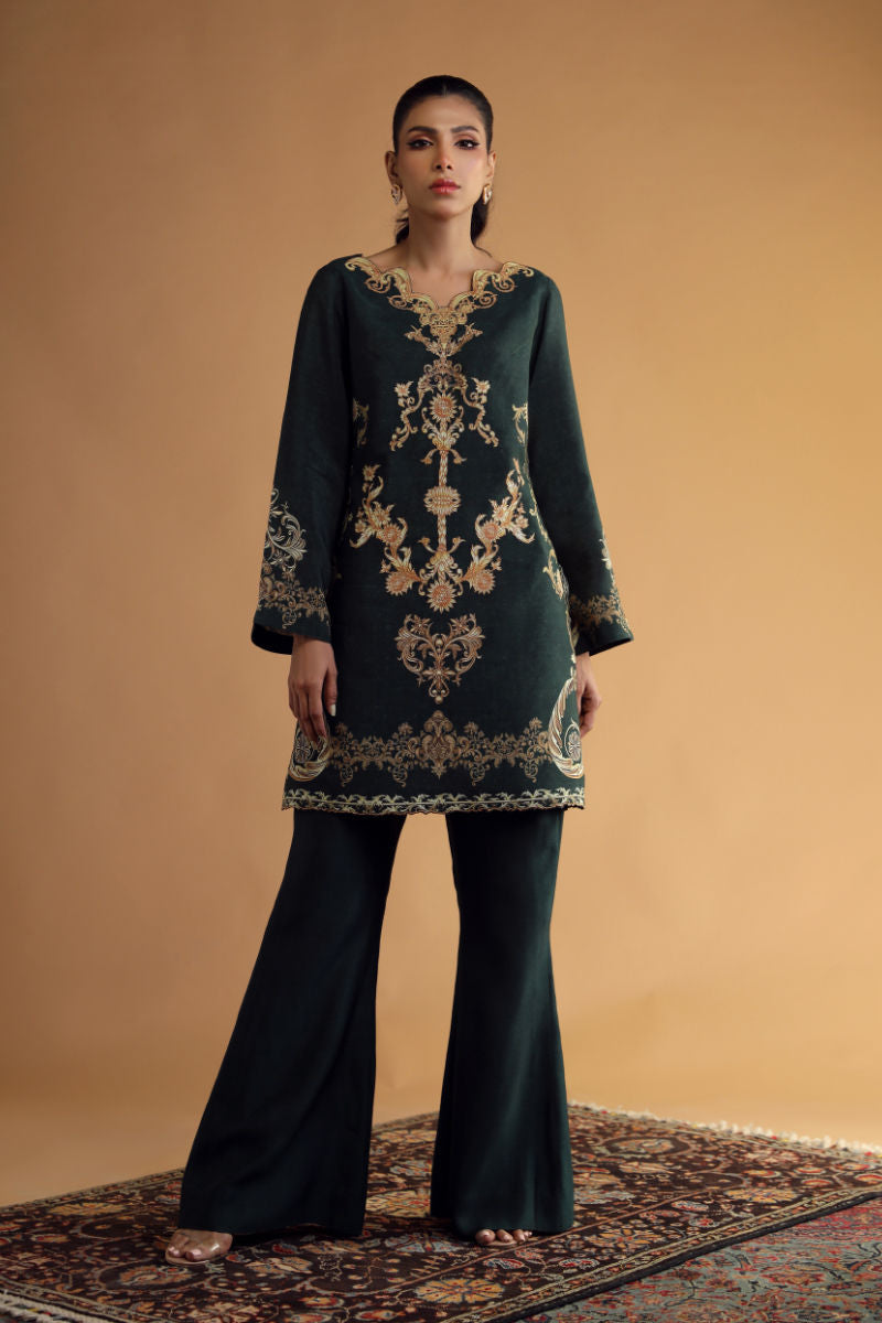 Shamaeel Ansari | Essentials 25 | DC-07 - Pakistani Designer Dress - by Shamaeel Ansari - Type : Ladies Clothes - 100% Original at Saira Sultan