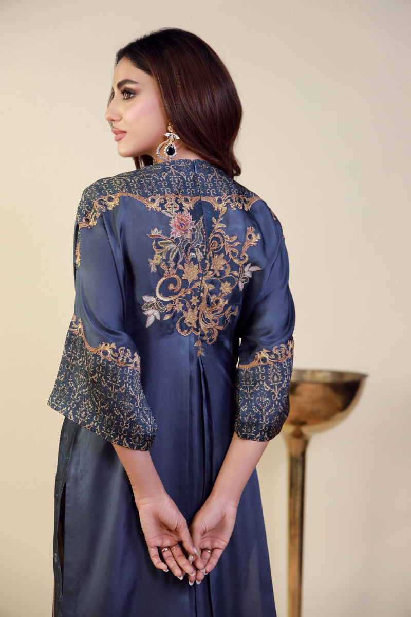 Shamaeel Ansari | Festive Edit | EE-03 - Pakistani Designer Dress - by Shamaeel Ansari - Type : Ladies Clothes - 100% Original at Saira Sultan