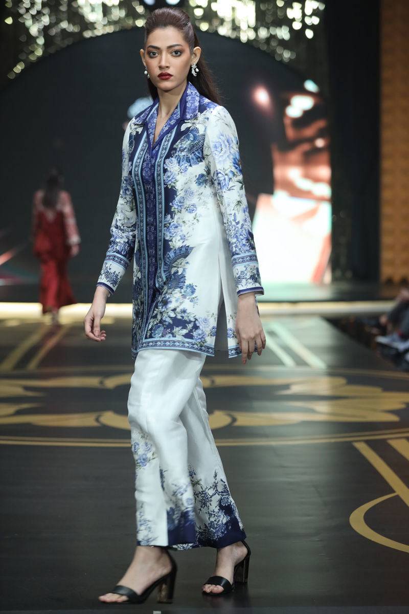 Shamaeel Ansari | Essentials 25 | TDAP-10 - Pakistani Designer Dress - by Shamaeel Ansari - Type : Ladies Clothes - 100% Original at Saira Sultan