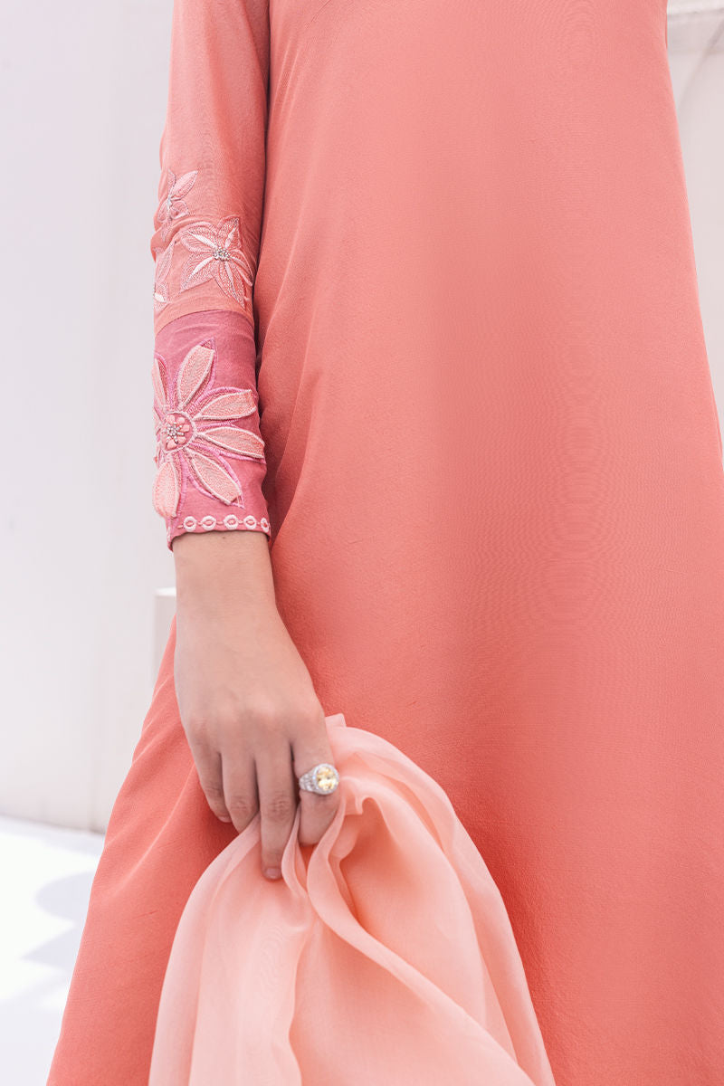Ansab Jahangir | Luxe Pret Signature | Renee - Pakistani Designer Dress - by Ansab Jahangir | Type: Luxury - 100% Original at Saira Sultan