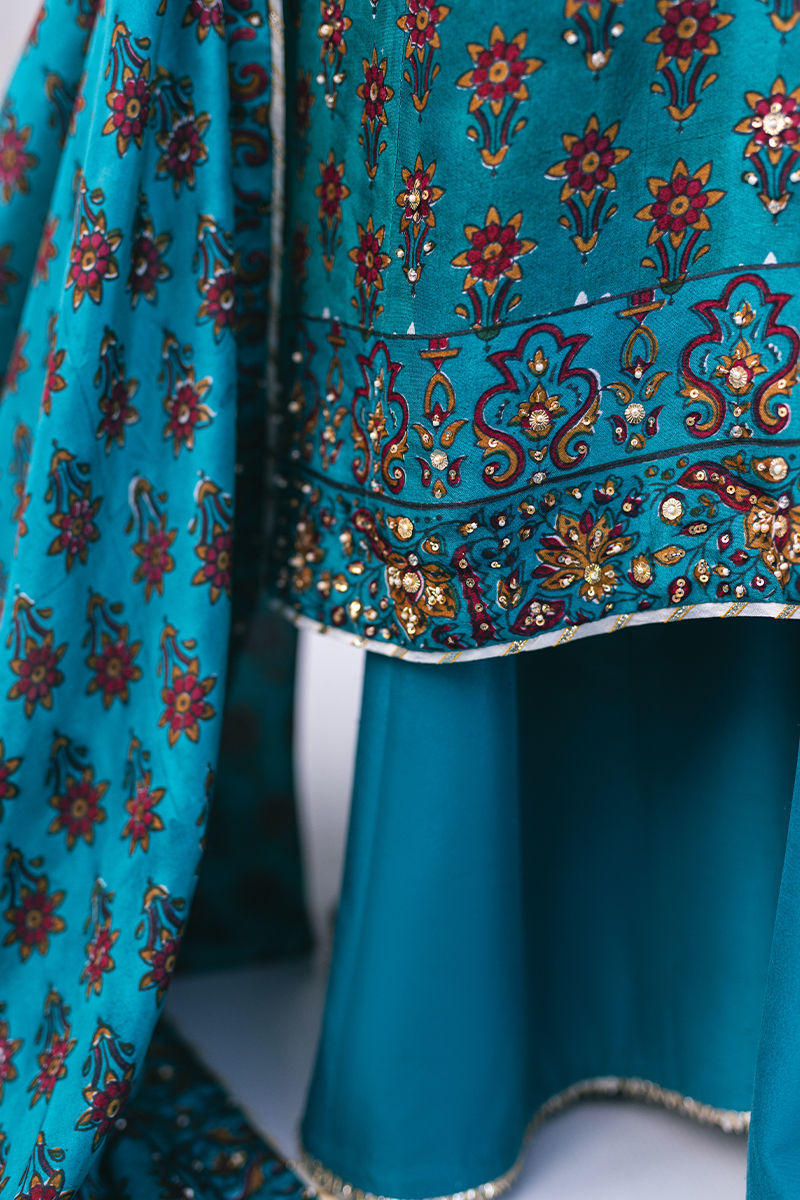Ansab Jahangir | Luxe Pret Signature | ADAH - Pakistani Designer Dress - by Ansab Jahangir | Type: Luxury - 100% Original at Saira Sultan