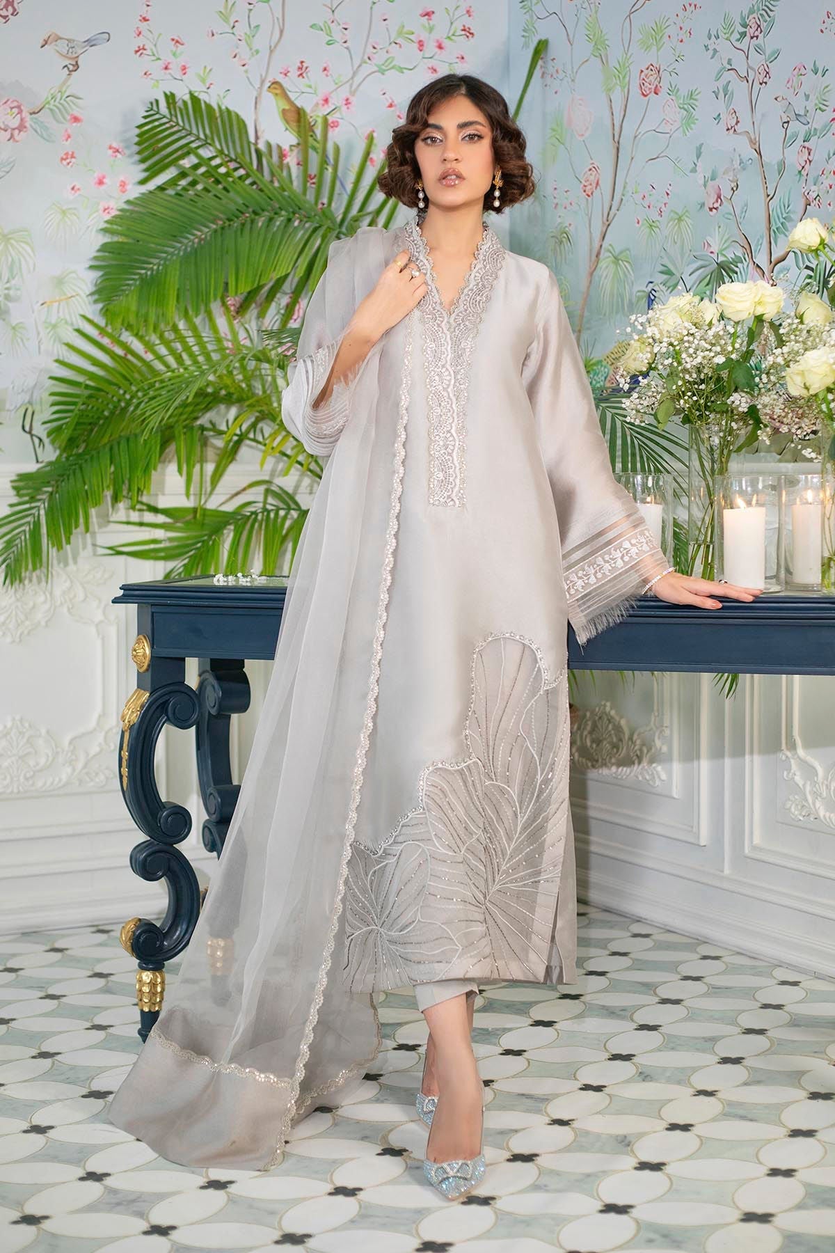 Annus Abrar | Sehr Eid Luxe | Lainey Grey XL Pastel Gray Pure Sheesha Silk