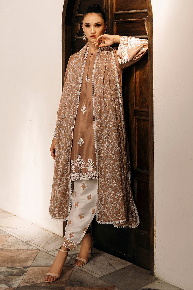 Ansab Jahangir | Luxe Pret Signature | Amaryllis - Pakistani Designer Dress - by Ansab Jahangir | Type: Luxury - 100% Original at Saira Sultan