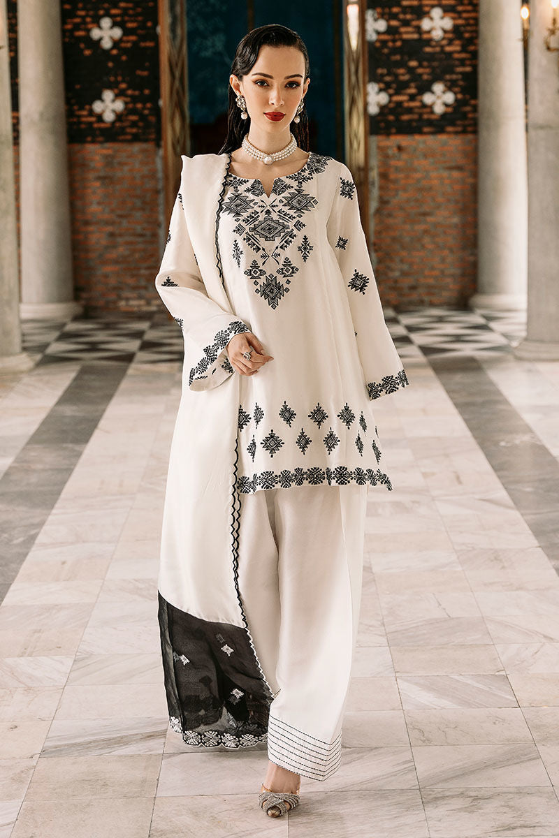 Ansab Jahangir | Luxe Pret Signature | Snowstorm - Pakistani Designer Dress - by Ansab Jahangir | Type: Luxury - 100% Original at Saira Sultan