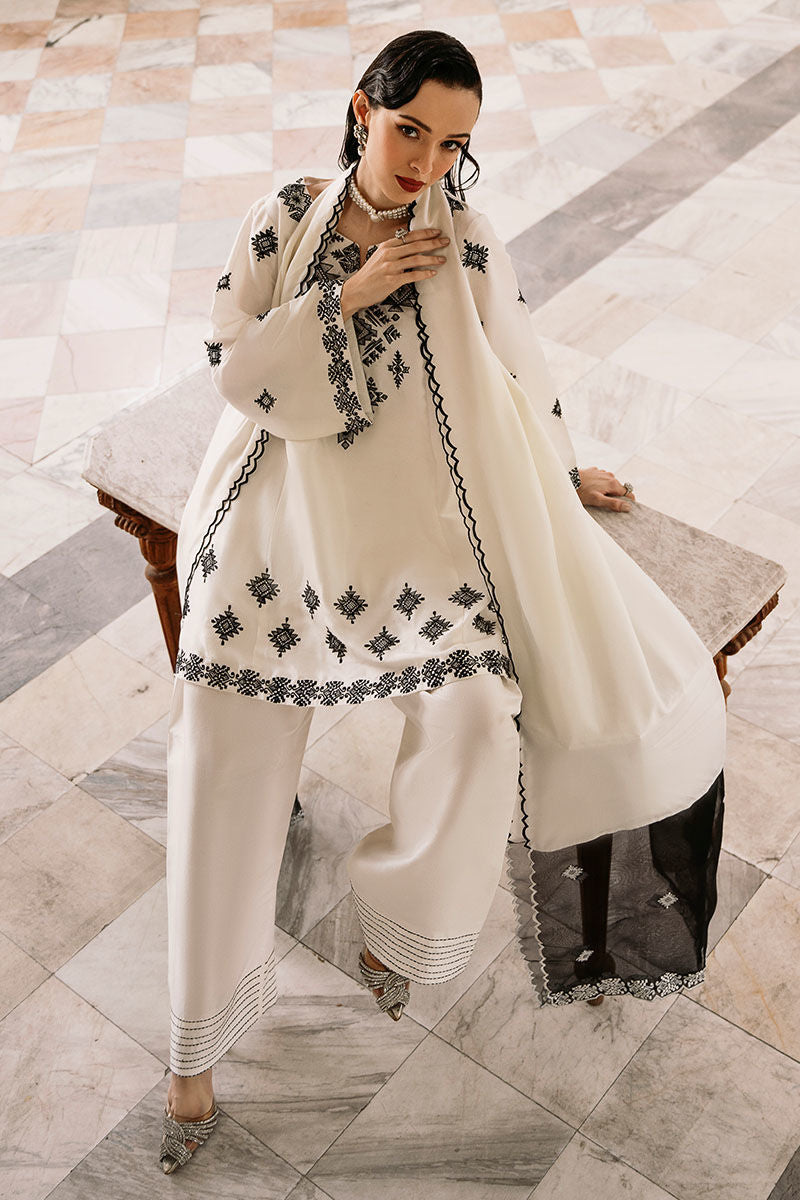 Ansab Jahangir | Luxe Pret Signature | Snowstorm - Pakistani Designer Dress - by Ansab Jahangir | Type: Luxury - 100% Original at Saira Sultan