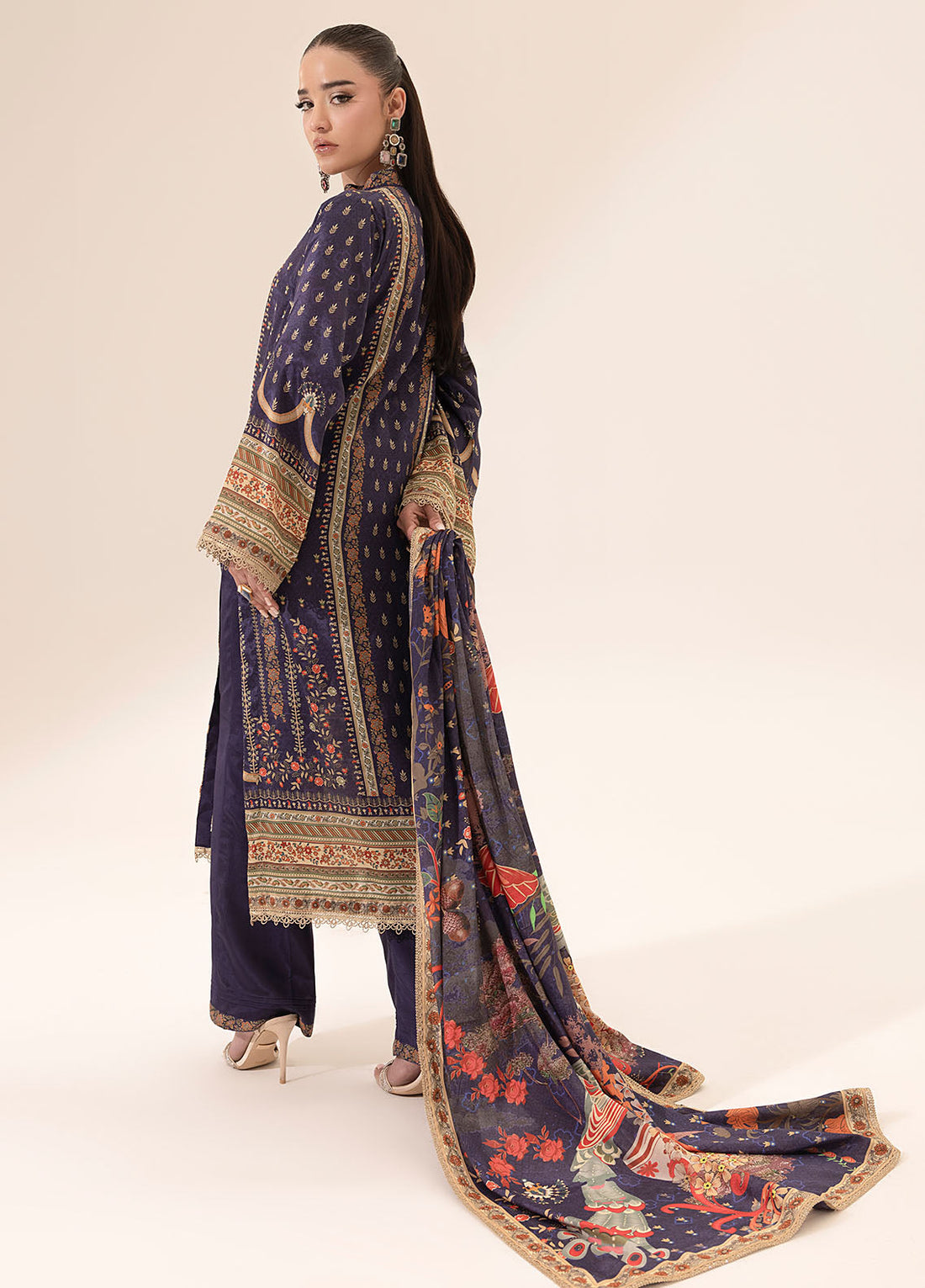 Sahane | Suay Silk Handwork Edit | CT-15006 ETHER - SUAY XS Plum Silk