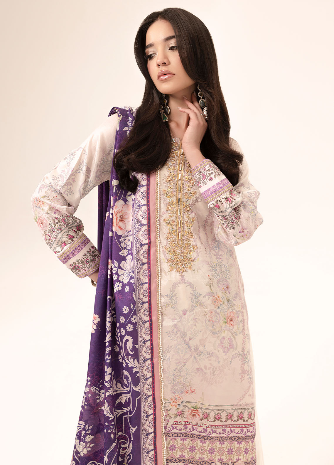 Sahane | Suay Silk Handwork Edit | CT-15003 KAIA - SUAY M Beige Silk