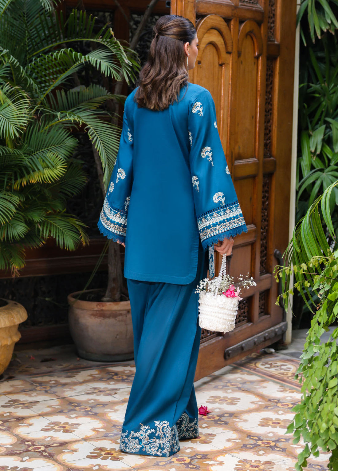 Sahane | Lovent Embroidered Pret 25 | ME23001 Euphoria XS Teal Blue Lawn