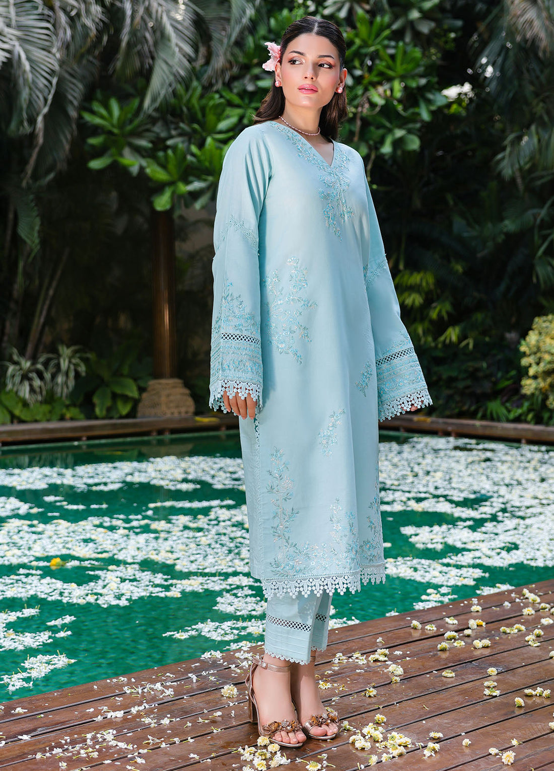 Sahane | Lovent Embroidered Pret 25 | ME23004 Celeste XS Ice Blue Lawn