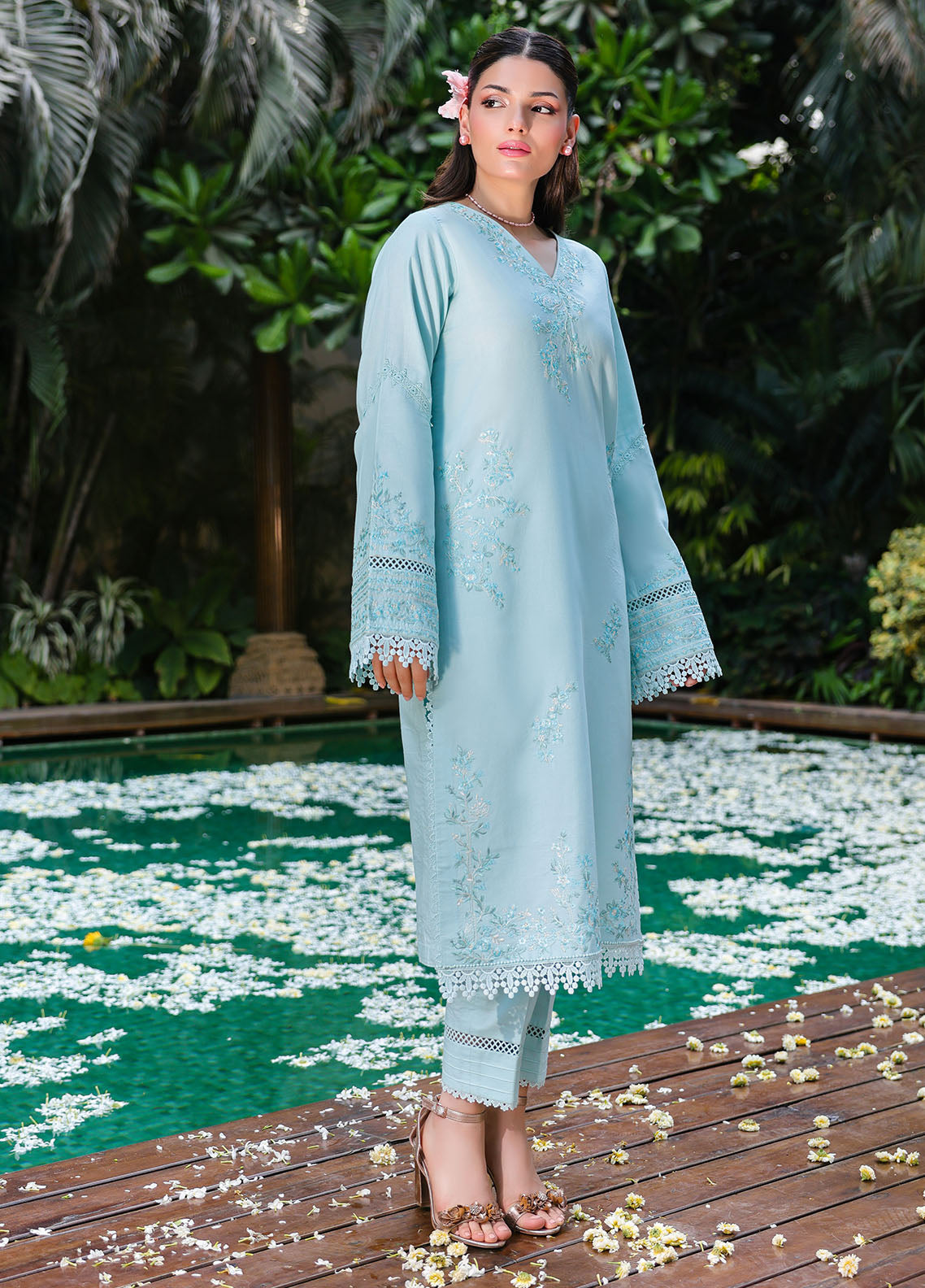Sahane | Lovent Embroidered Pret 25 | ME23004 Celeste S Ice Blue Lawn