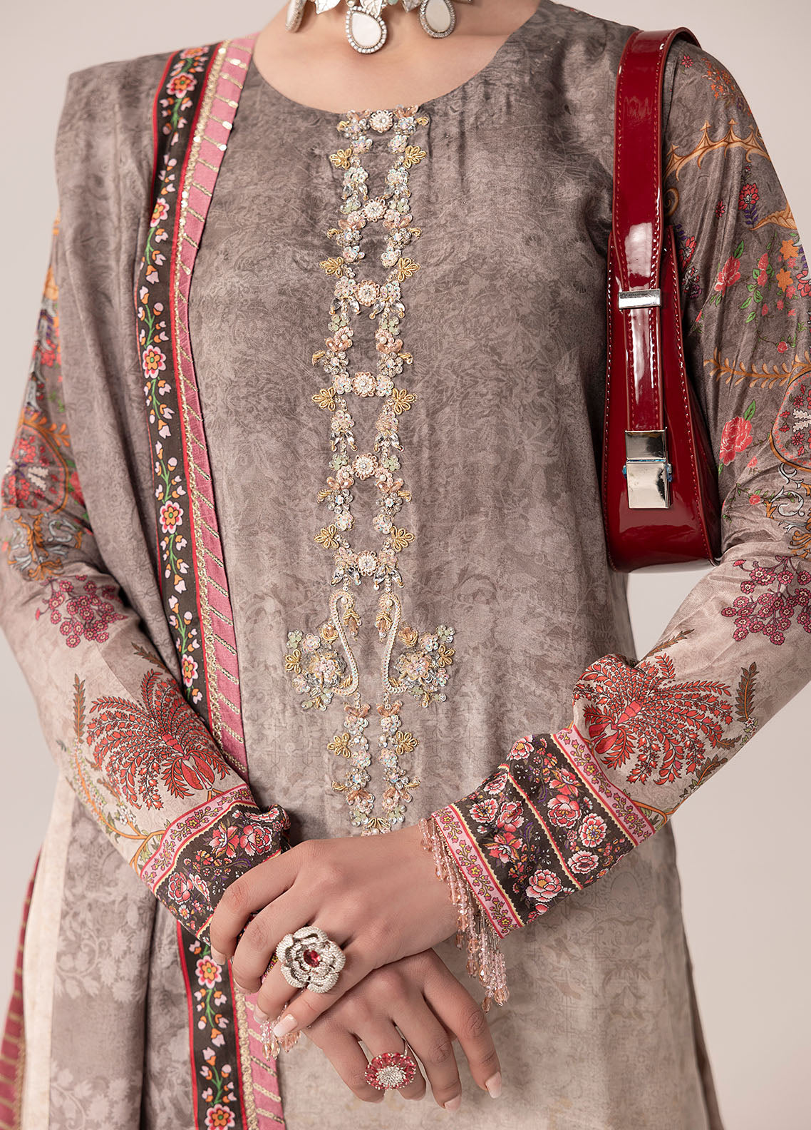 Sahane | Suay Silk Handwork Edit | CT-15008 CLARA - SUAY M Gray Silk