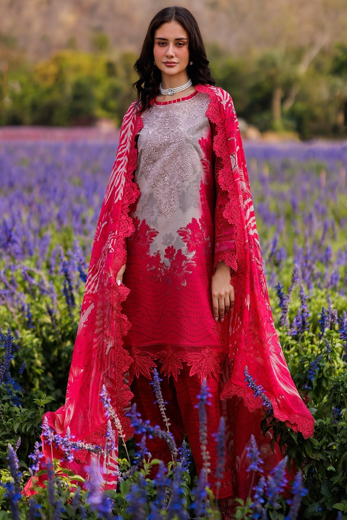 Charizma | Combination 25 | CC5-02 L Red Lawn