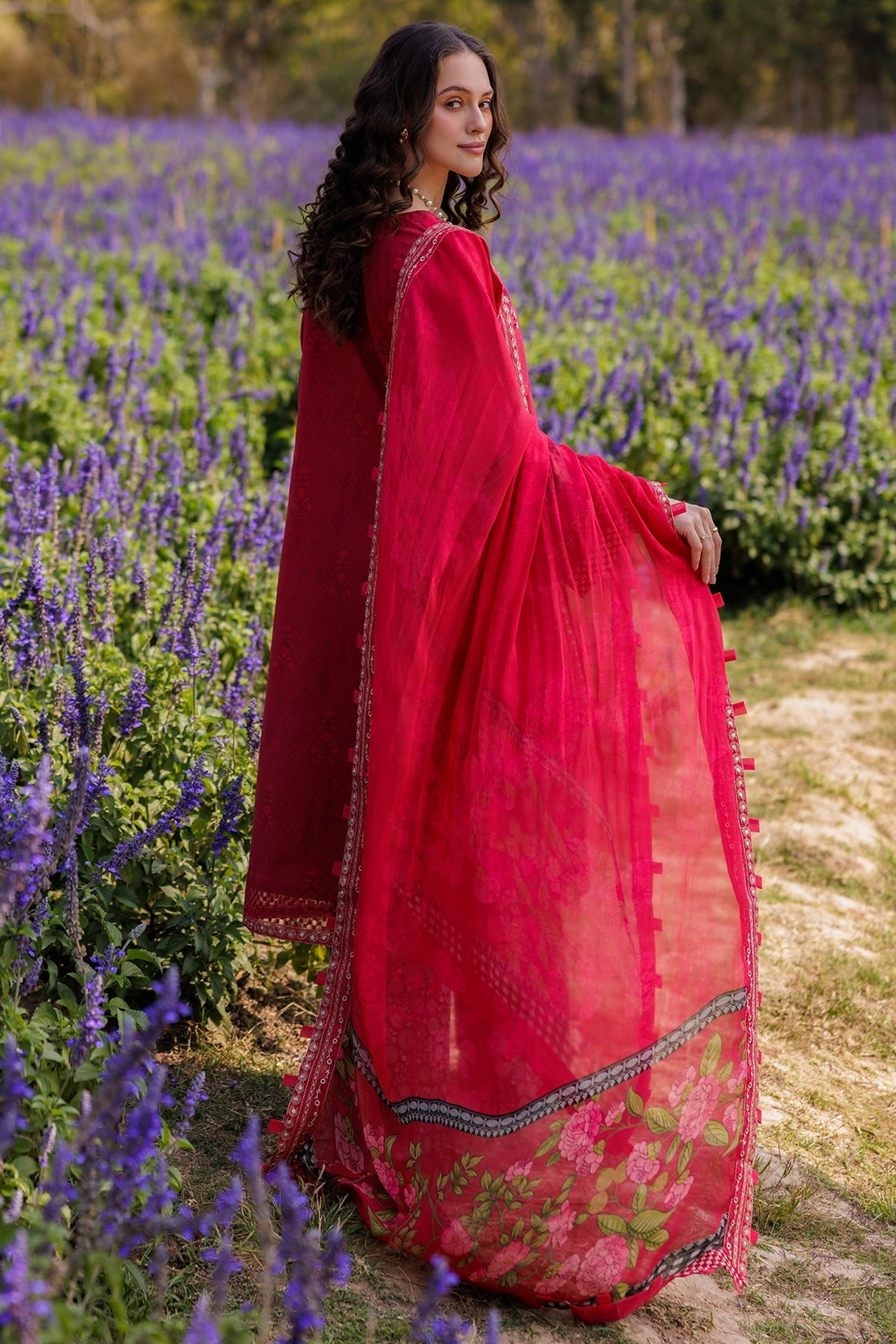 Charizma | Combination 25 | CC5-04 XS Blood Red Lawn