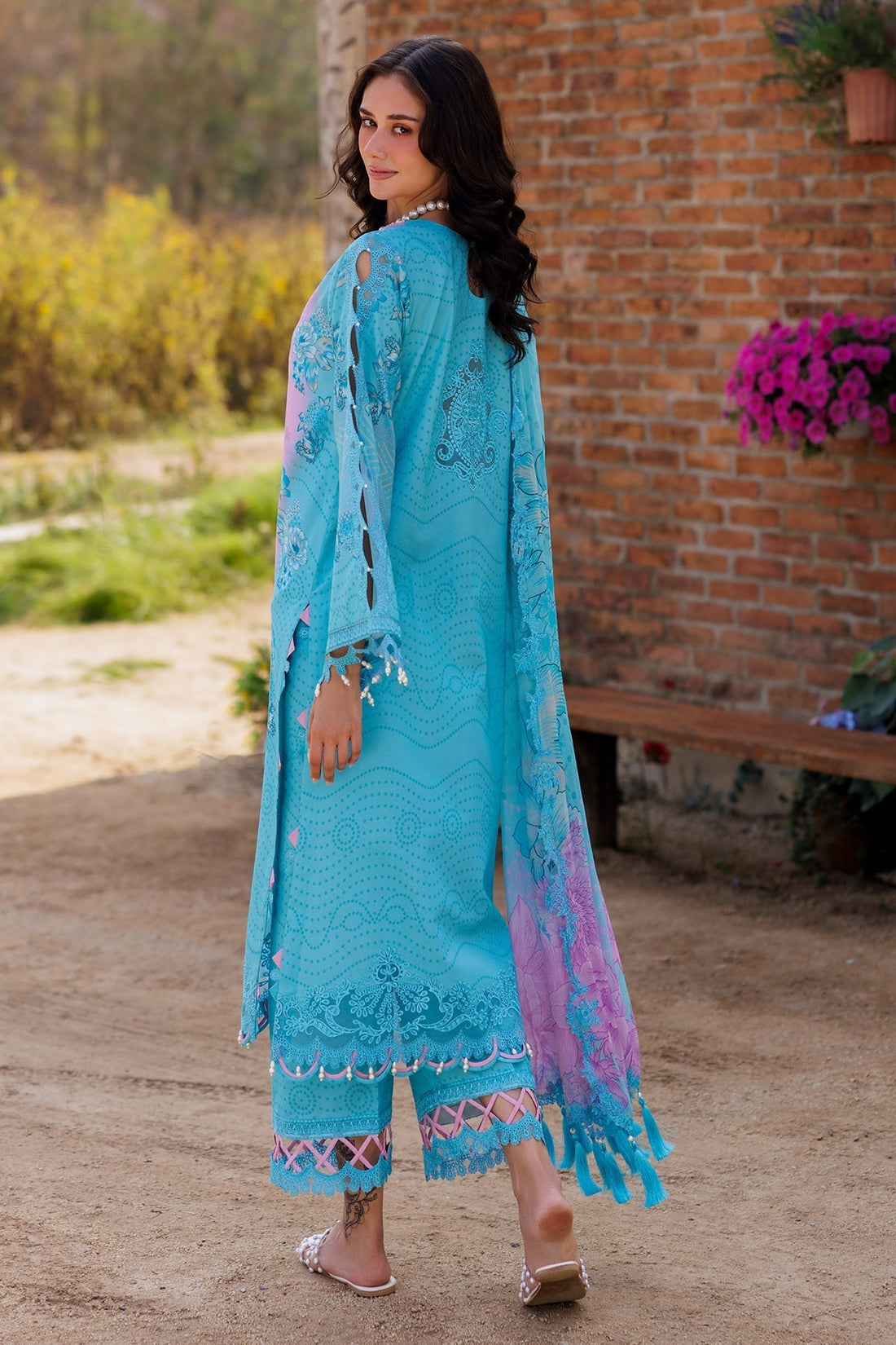 Charizma | Combination 25 | CC5-09 XS Denium Blue Lawn