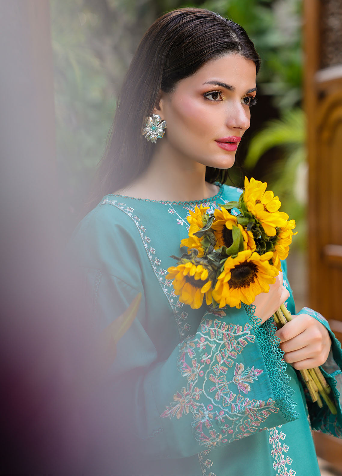 Sahane | Lovent Embroidered Pret 25 | ME23009 Verdelia M Turqiouse Lawn