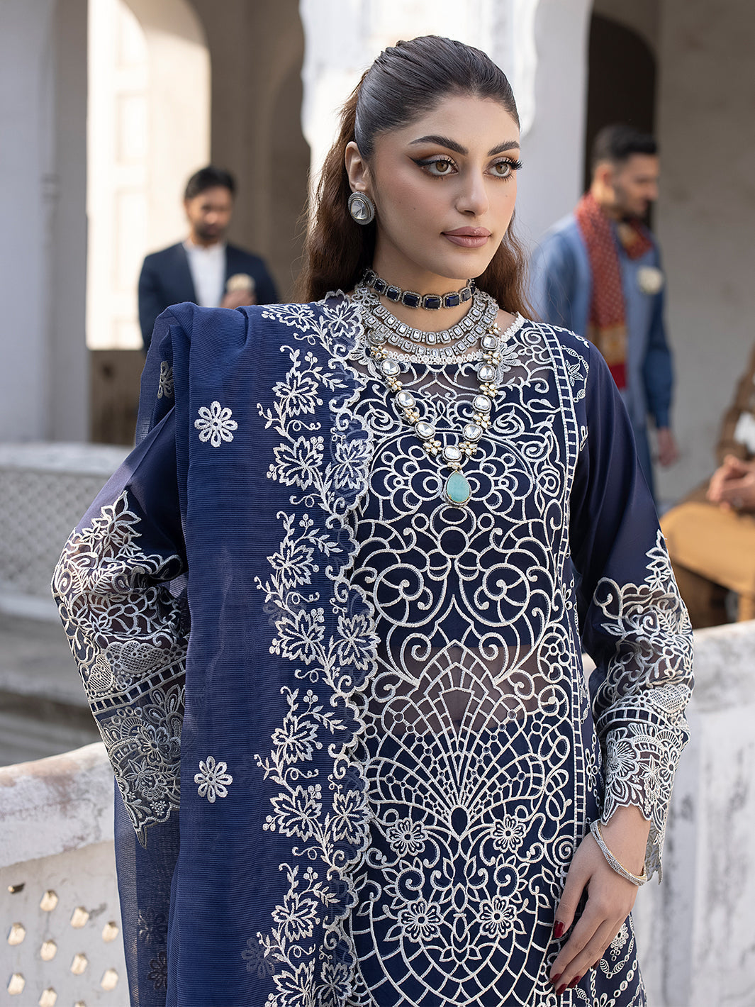 Mahnur | Mahrukh Luxury Lawn 24 | DUSK - Pakistani Designer Dress - by Mahnur | Type: Luxury - 100% Original at Saira Sultan