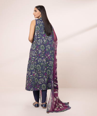 Sapphire | Eid Collection | D105 - Pakistani Designer Dress - by Sapphire | Type: Luxury - 100% Original at Saira Sultan