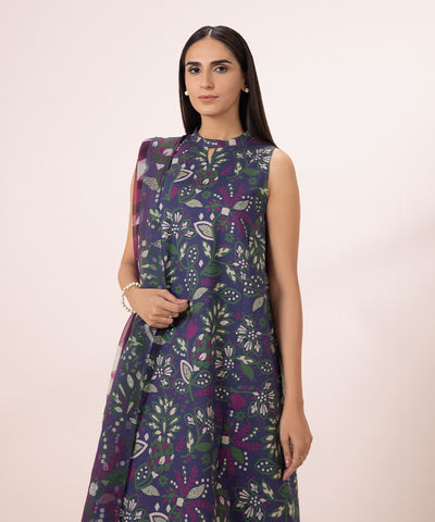 Sapphire | Eid Collection | D105 - Pakistani Designer Dress - by Sapphire | Type: Luxury - 100% Original at Saira Sultan