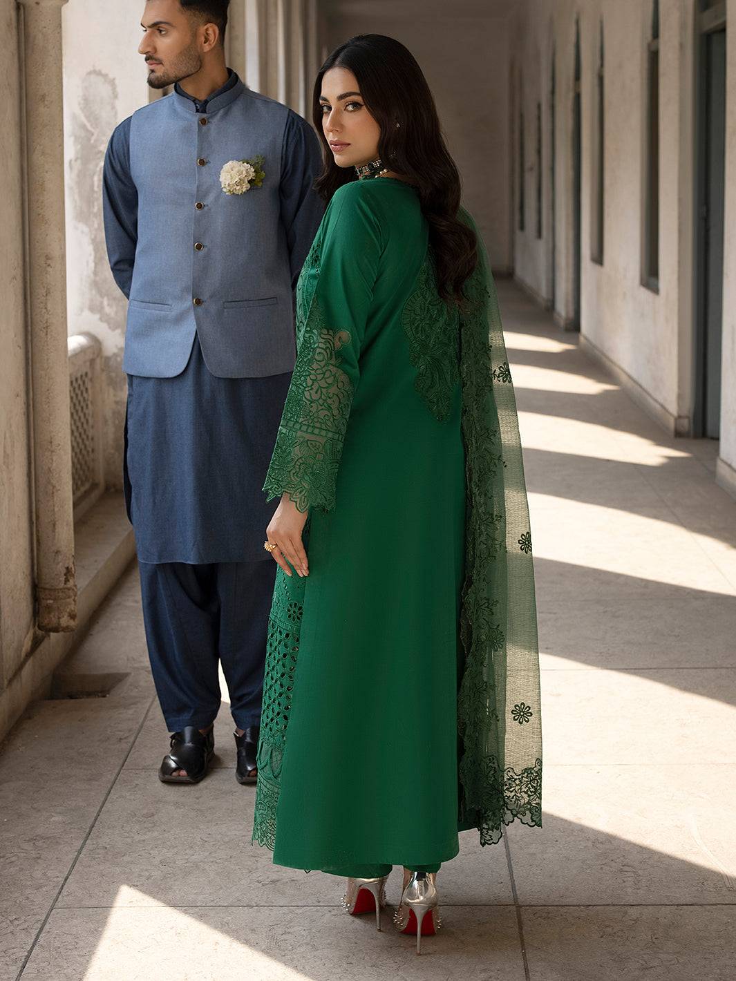 Mahnur | Mahrukh Luxury Lawn 24 | EMERALD - Pakistani Designer Dress - by Mahnur | Type: Luxury - 100% Original at Saira Sultan