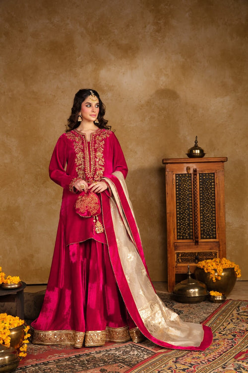Maya | Raazi Velvet 24 | KASTURI XS Hot Pink Velvet