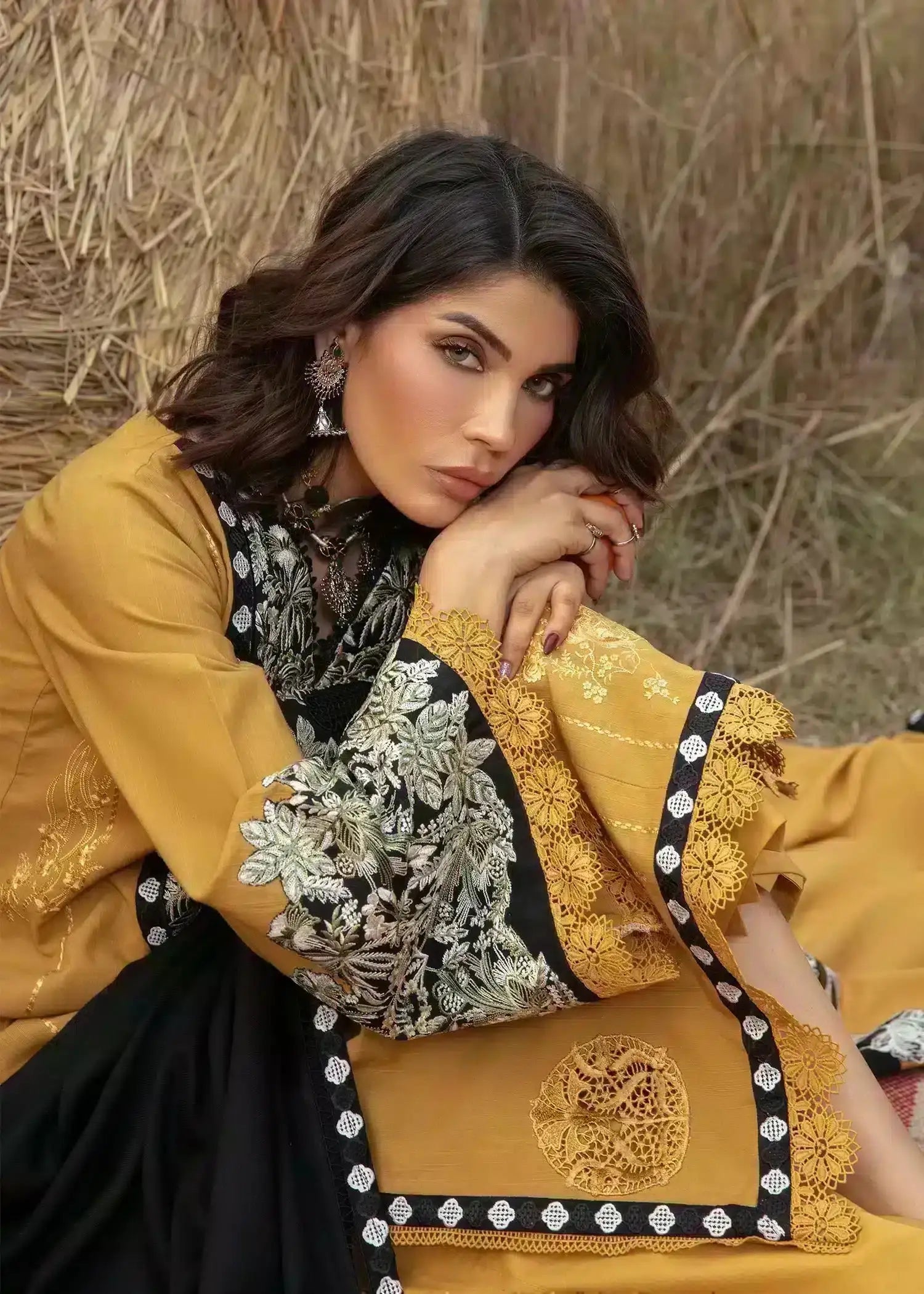 Saira Shakira | Raya Winter Stitched 23 | Amber - Pakistani Designer Dress - by Saira Shakira | Type: Luxury - 100% Original at Saira Sultan