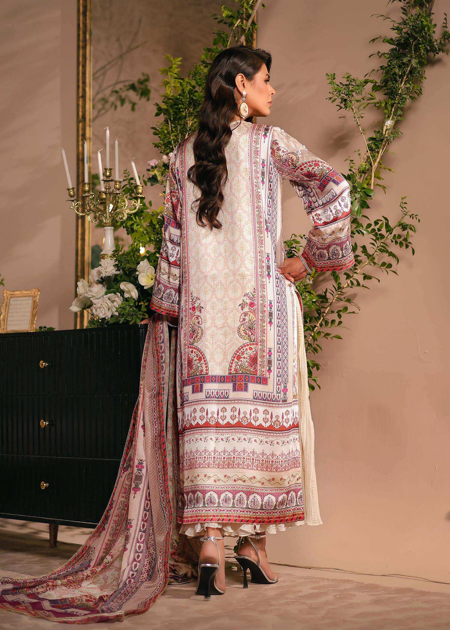 Nuriyaa | Silk Odyssey | Rustic Charm