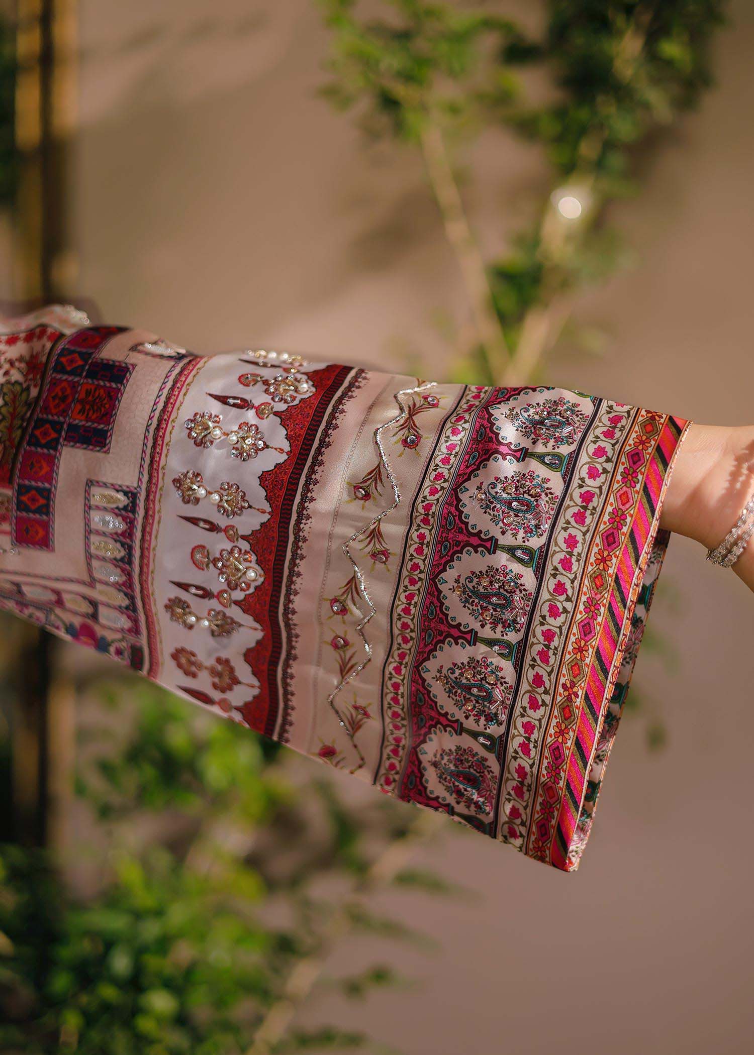 Nuriyaa | Silk Odyssey | Rustic Charm