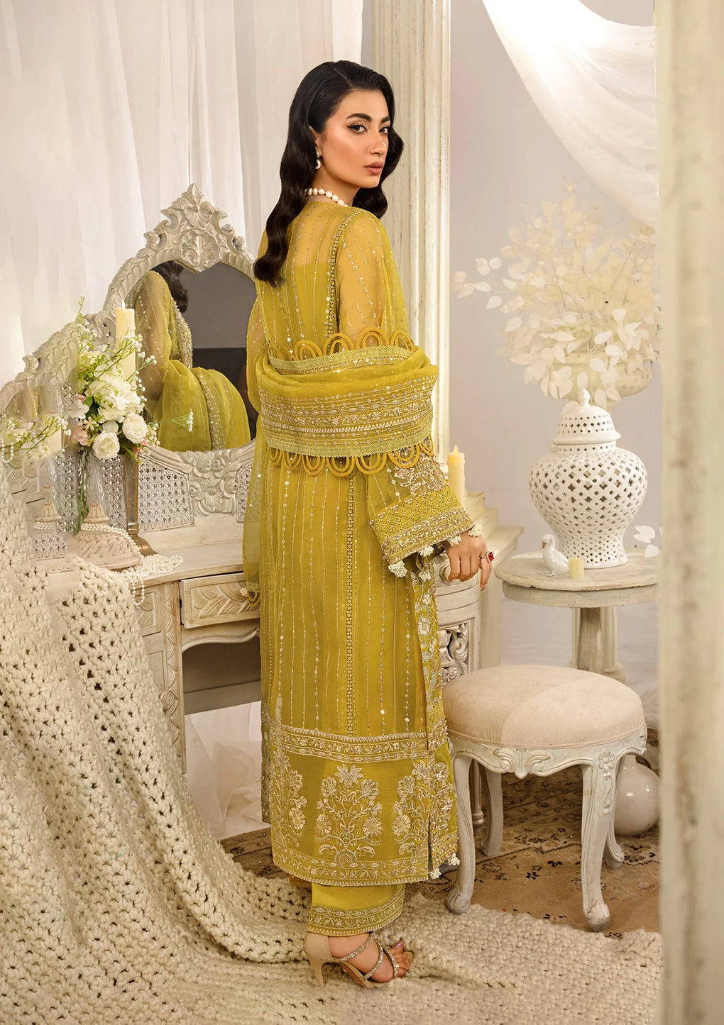 Elaf Premium | Evara Formals 24 | EFE-03 SUNLIT - Pakistani Designer Dress - by Elaf Premium | Type: The Formal Exhibit - 100% Original at Saira Sultan