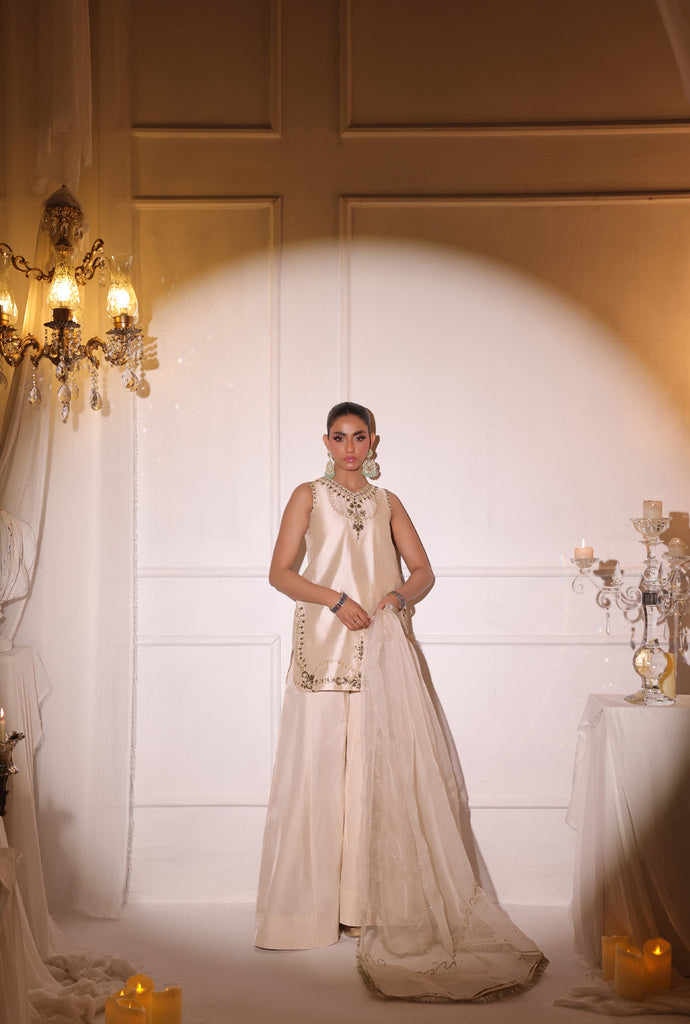 Sammy K | Riwayat Luxe | Sonehri Kiran - Pakistani Designer Dress - by Sammy K - Type : Ladies Clothes - 100% Original at Saira Sultan