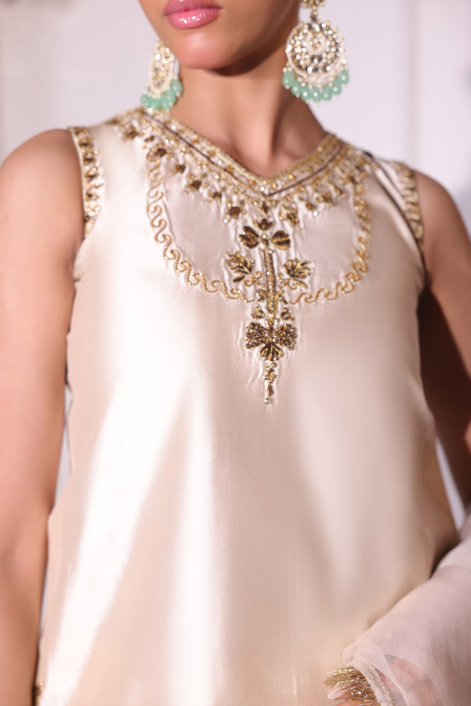 Sammy K | Riwayat Luxe | Sonehri Kiran - Pakistani Designer Dress - by Sammy K - Type : Ladies Clothes - 100% Original at Saira Sultan