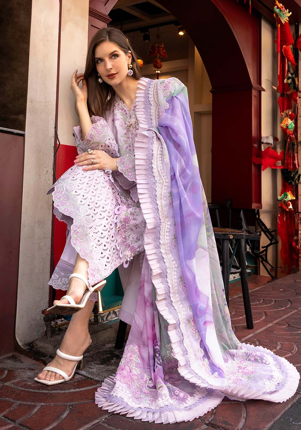 Zarqash | Luxury Lawn 25 | ZQLU 006 Daisy ~ Belle XL Lilac Lawn