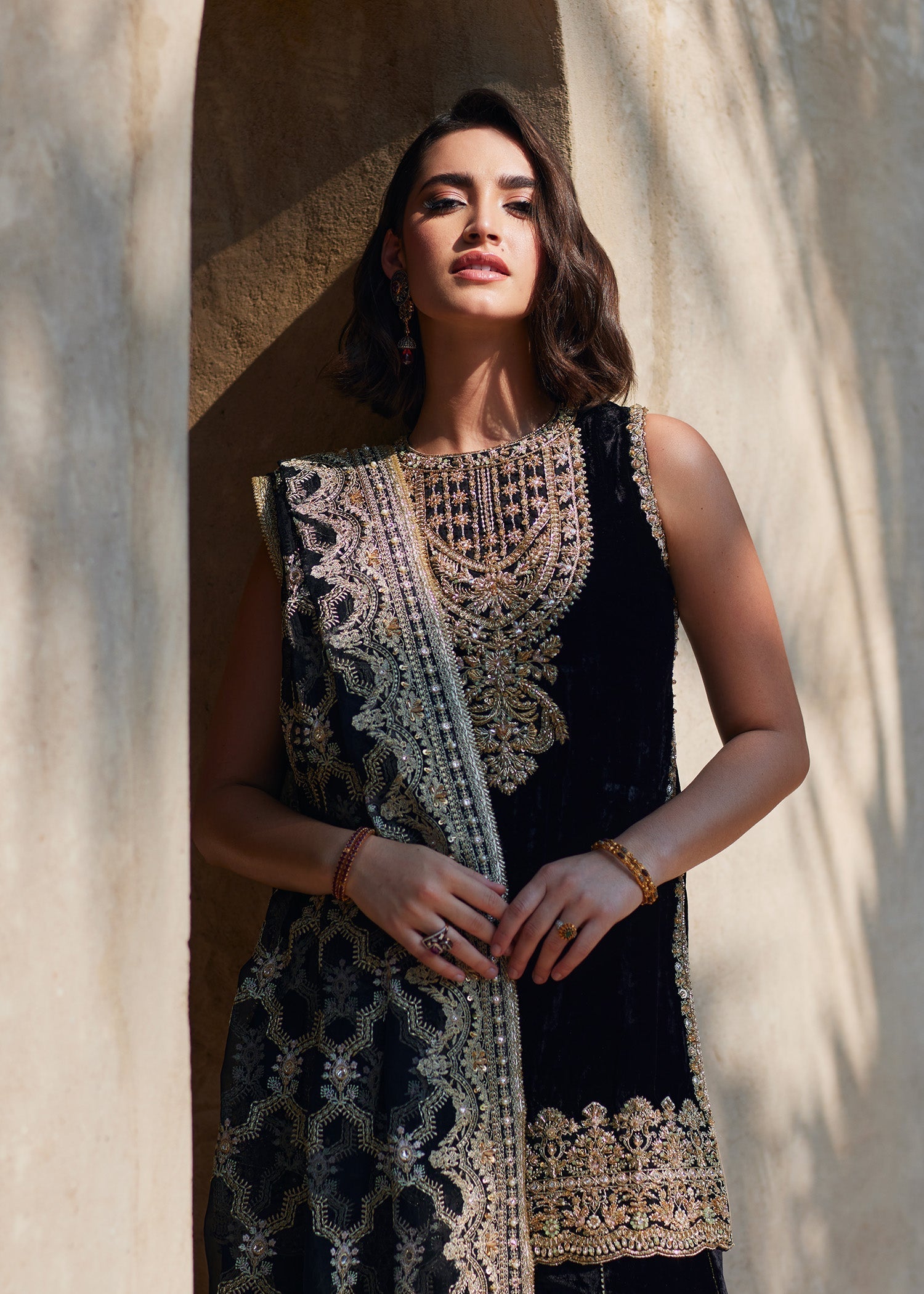 Kanwal Malik | Laira Formals | Elynor L Black Velvet