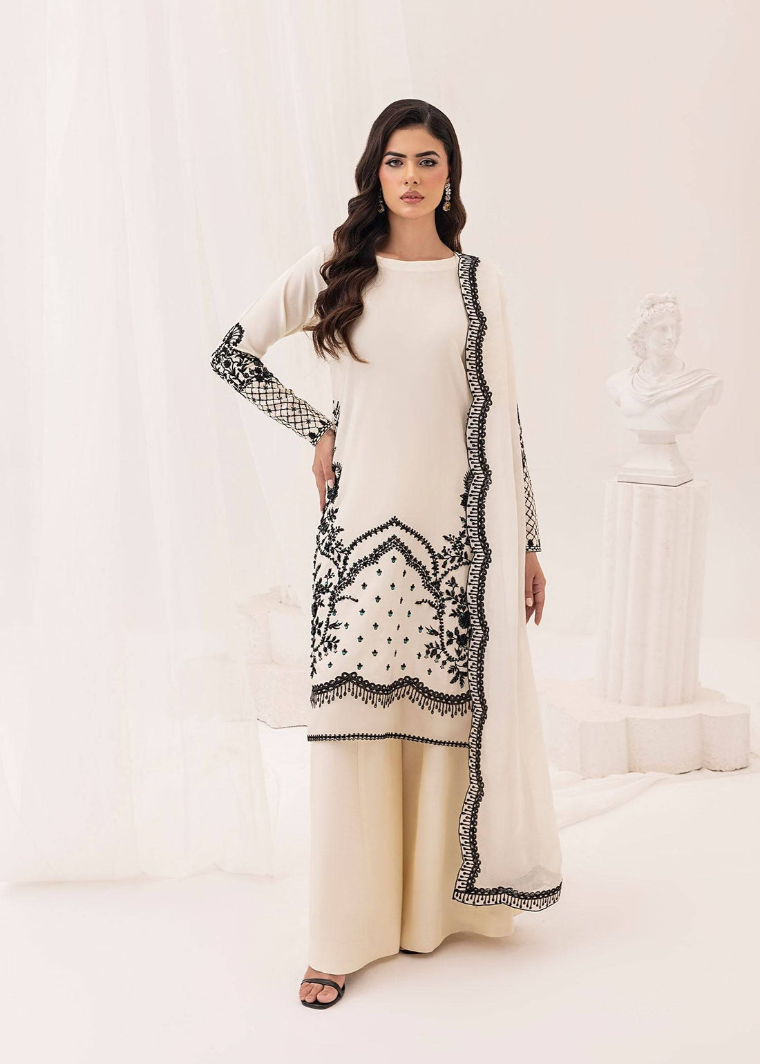 Jamnii | Silk Ivy | Noir Pearl - Pakistani Designer Dress - by Jamnii | Type: Ladies Clothes - 100% Original at Saira Sultan