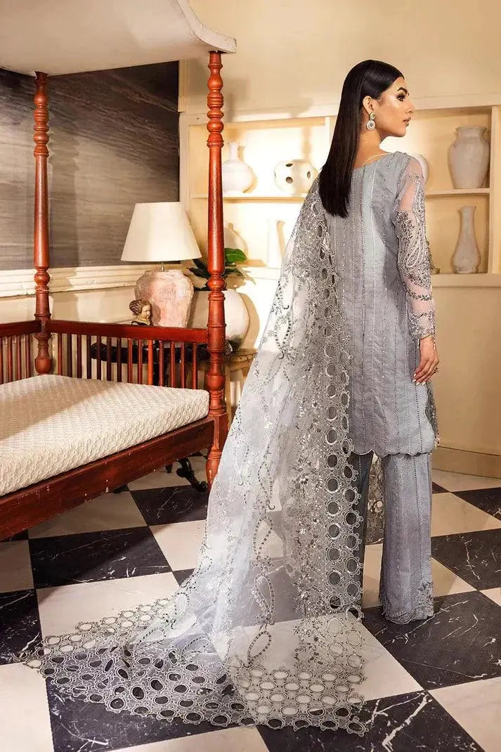 Emaan Adeel | Luxury Pret 23 | Zohra - Pakistani Designer Dress - by Emaan Adeel | Type: Formal - 100% Original at Saira Sultan