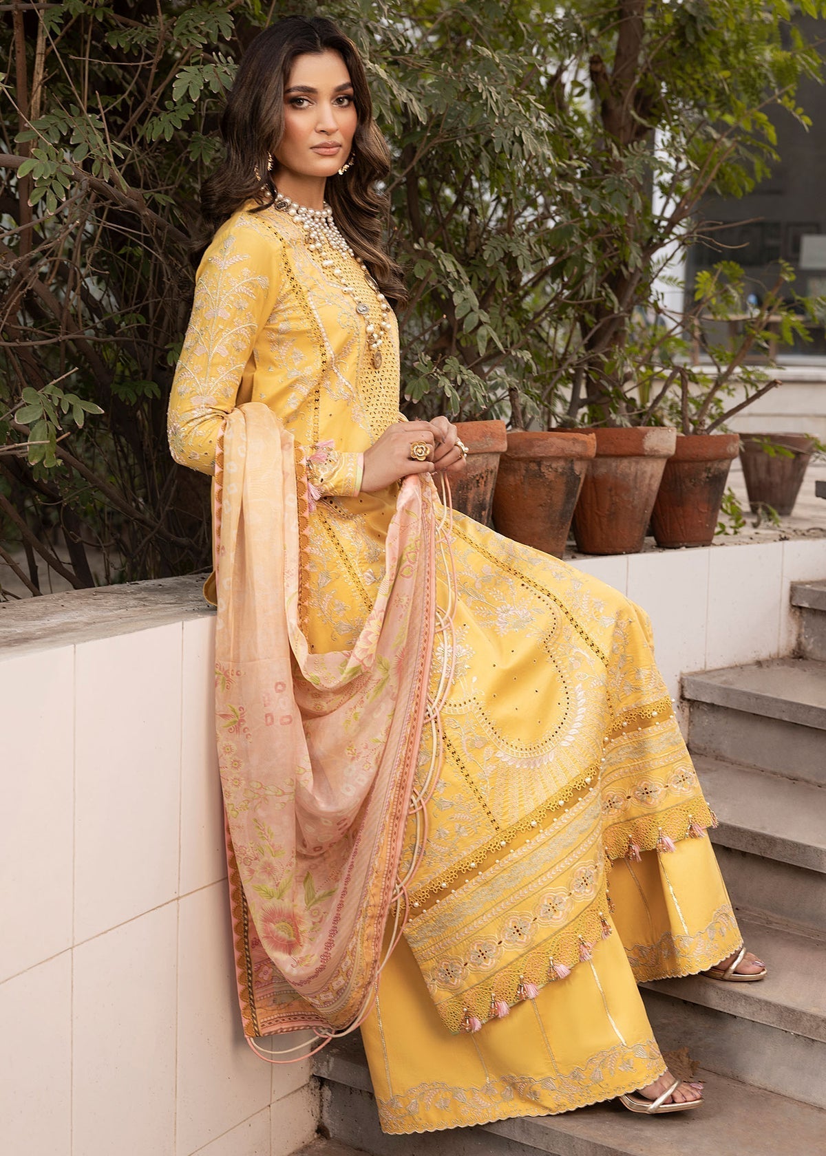 Shurooq | Luxury Lawn 25 | Abigail