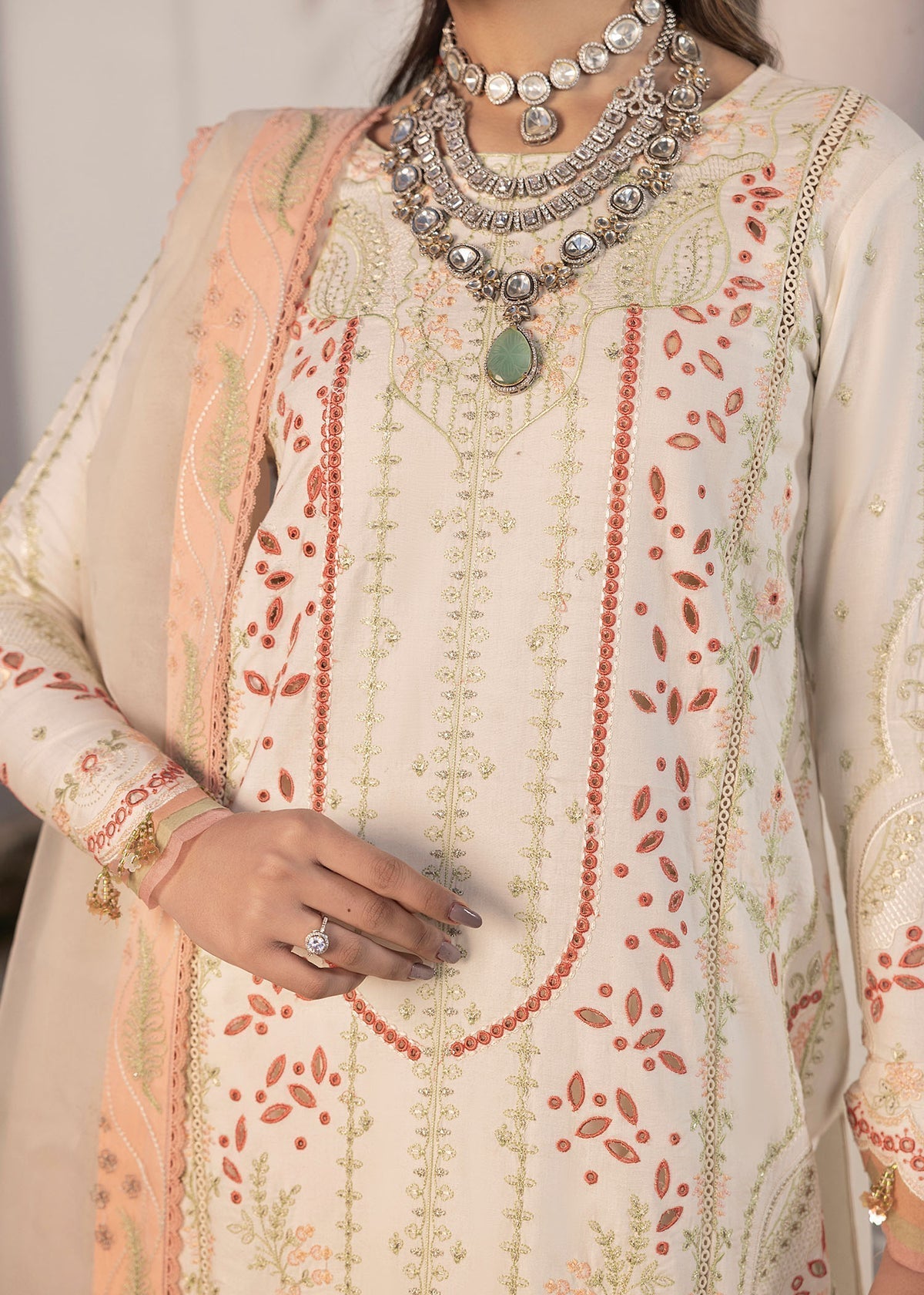 Shurooq | Luxury Lawn 25 | Nora L Ivory Lawn