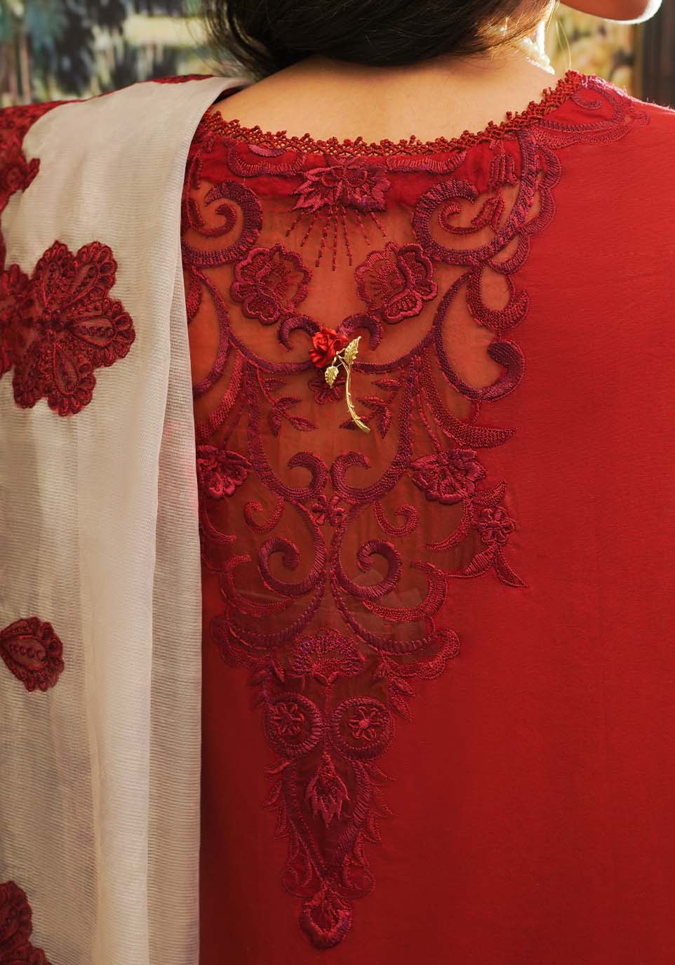 Zarqash | Tresor Luxury Lawn 24 | ZQT 007 ROSALINE - Pakistani Designer Dress - by Zarqash | Type: Luxury - 100% Original at Saira Sultan