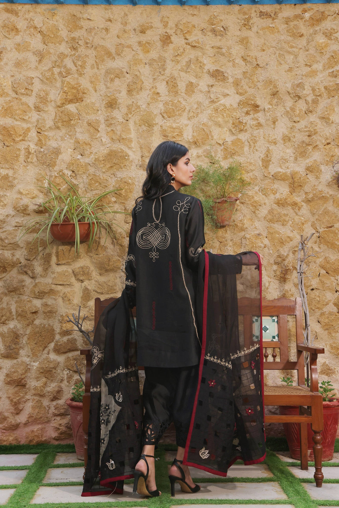 Mona Imran | Ezel Eid 25 |Nazli - Pakistani Designer Dress - by Mona Imran | Type: Ladies Clothes - 100% Original at Saira Sultan