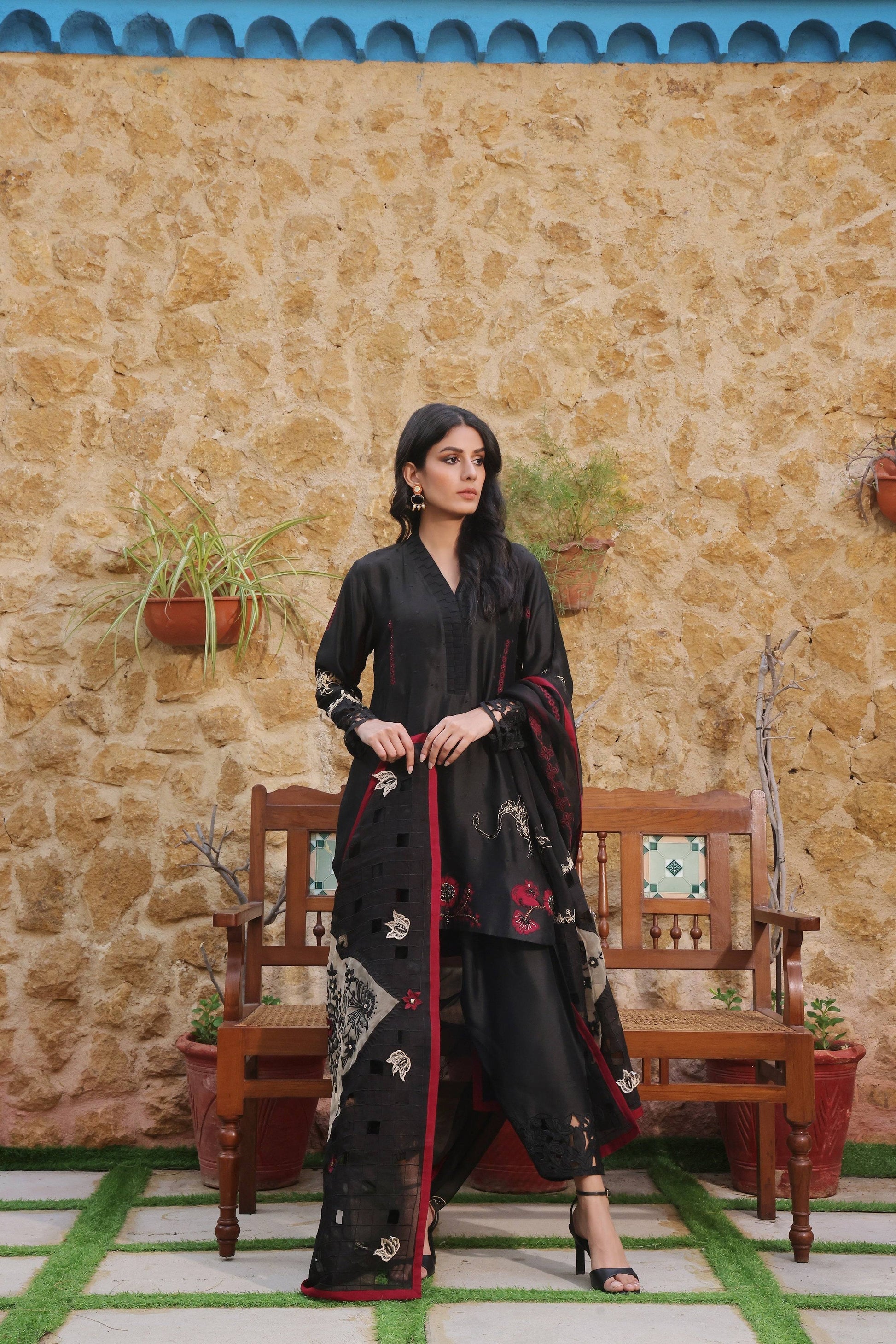 Mona Imran | Ezel Eid 25 |Nazli - Pakistani Designer Dress - by Mona Imran | Type: Ladies Clothes - 100% Original at Saira Sultan