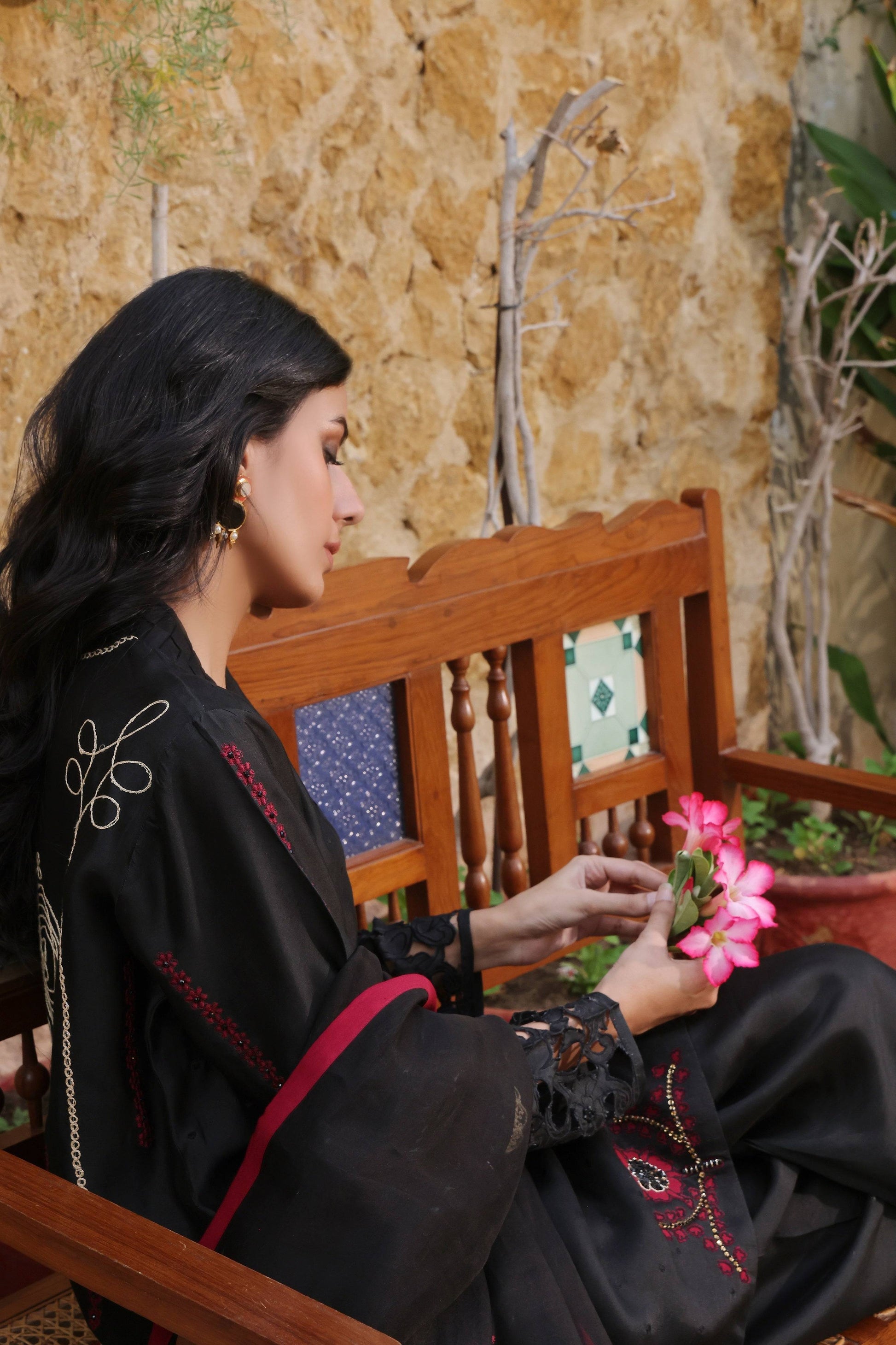 Mona Imran | Ezel Eid 25 |Nazli - Pakistani Designer Dress - by Mona Imran | Type: Ladies Clothes - 100% Original at Saira Sultan
