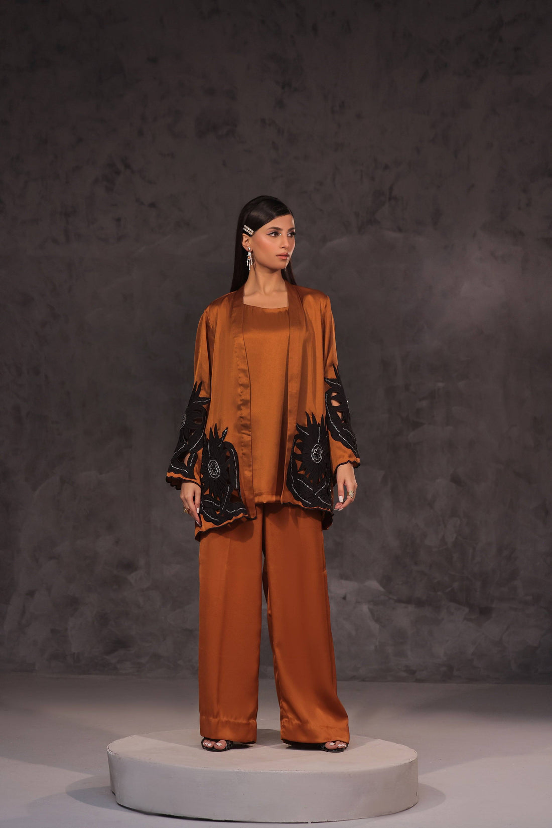 Mona Imran | Ezel Eid 25 | Meena - Pakistani Designer Dress - by Mona Imran | Type: Ladies Clothes - 100% Original at Saira Sultan