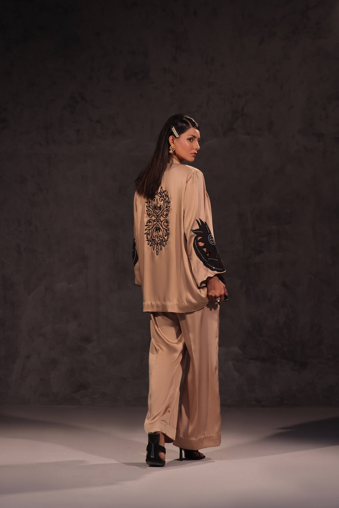 Mona Imran | Ezel Eid 25 | Zevira - Pakistani Designer Dress - by Mona Imran | Type: Ladies Clothes - 100% Original at Saira Sultan