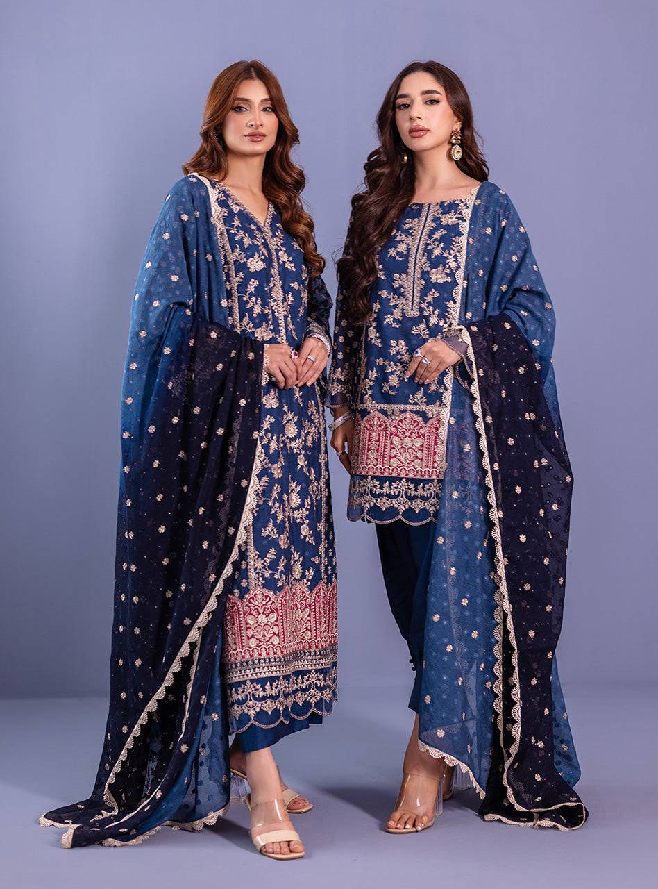 Zainab Chottani | Eid Festive Vol 1 | MAAHRU - Pakistani Designer Dress - by Zainab Chottani | Type: Luxury - 100% Original at Saira Sultan
