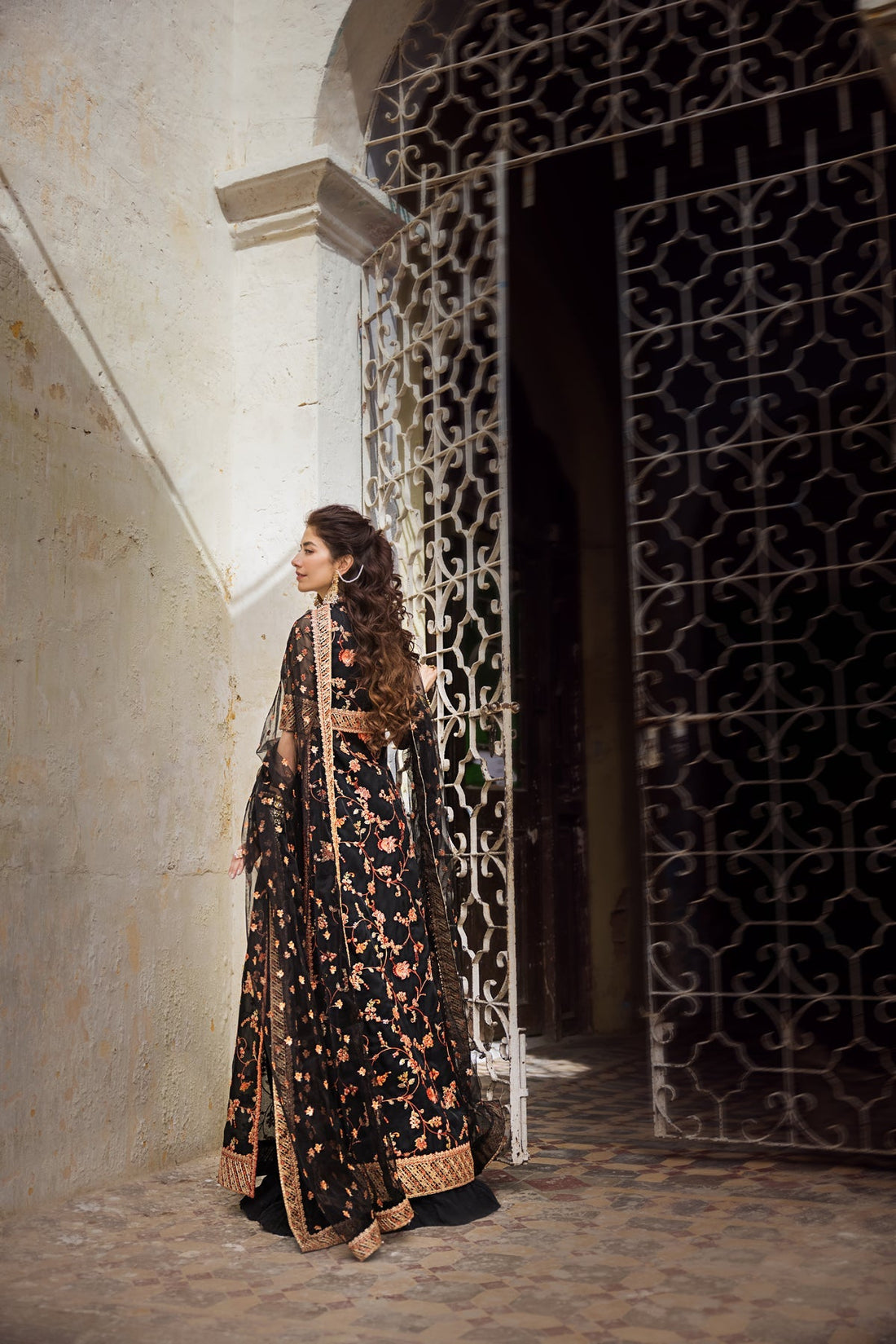 Erum Khan | Umaima Eid Edit | SAFWA XS Black Organza