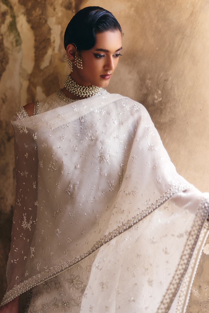 Suffuse | Silk Pret Summer 25 | ELUNA XL White Silk