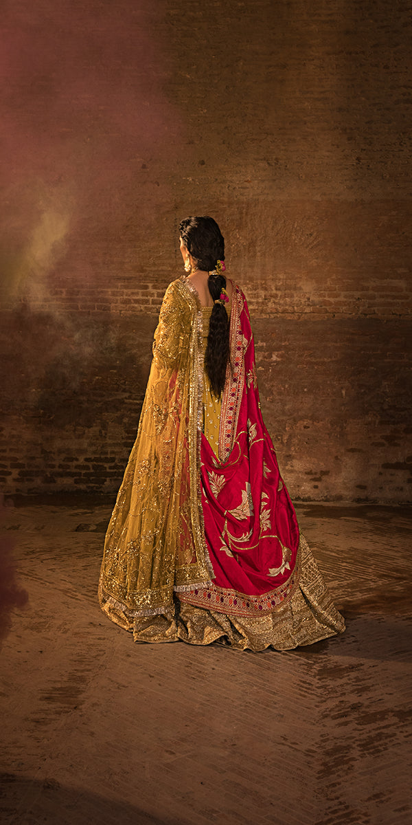 Erum Khan | Jahan Wedding Formals | MAHARANI - Pakistani Designer Dress - by Erum Khan | Type: Bridal - 100% Original at Saira Sultan