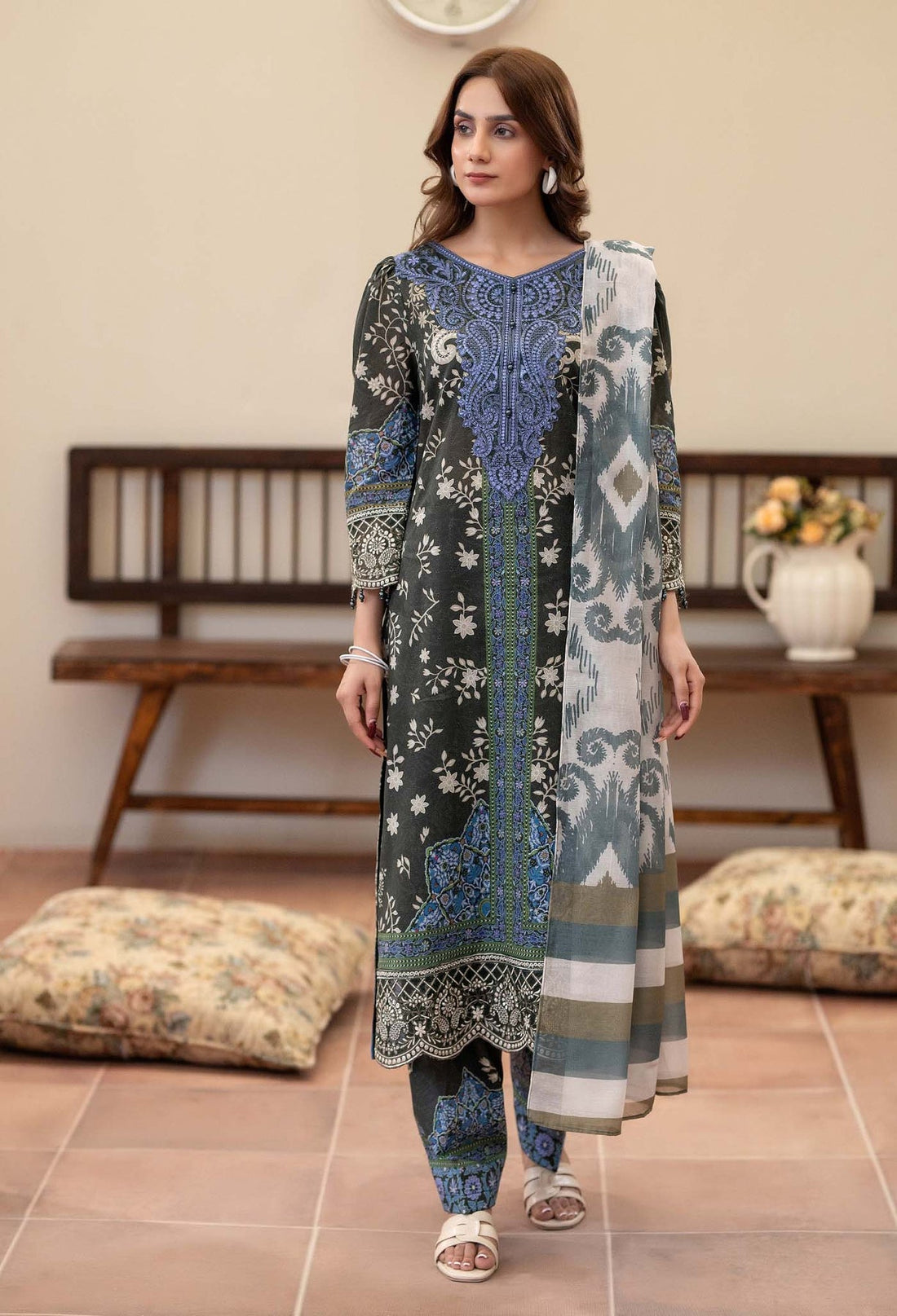Adans Libas | Prints Eid Edit | 26673 XS Deep Gray Lawn