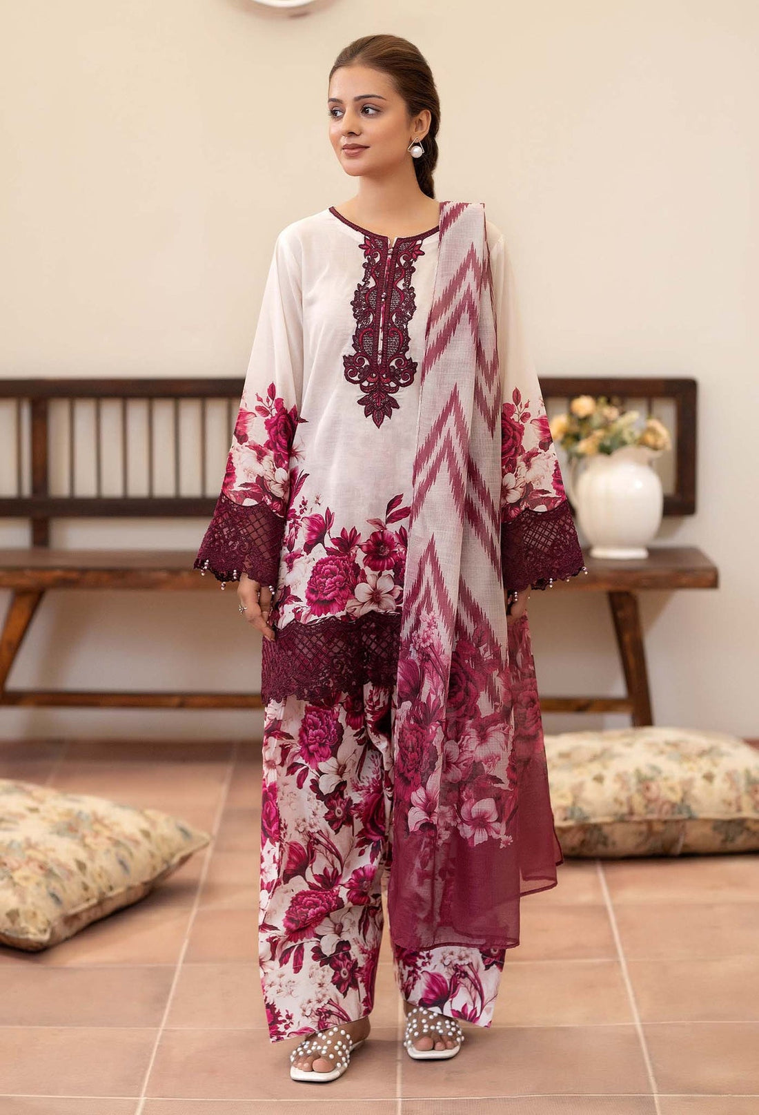 Adans Libas | Prints Eid Edit | 26676 XS White Lawn